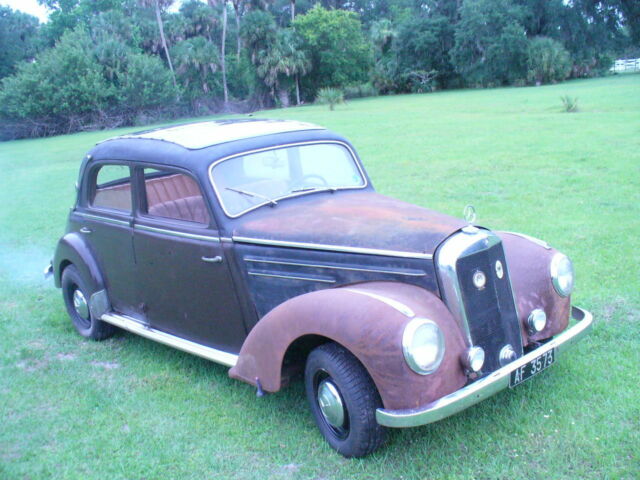 Mercedes-Benz 200-Series 1953 image number 0