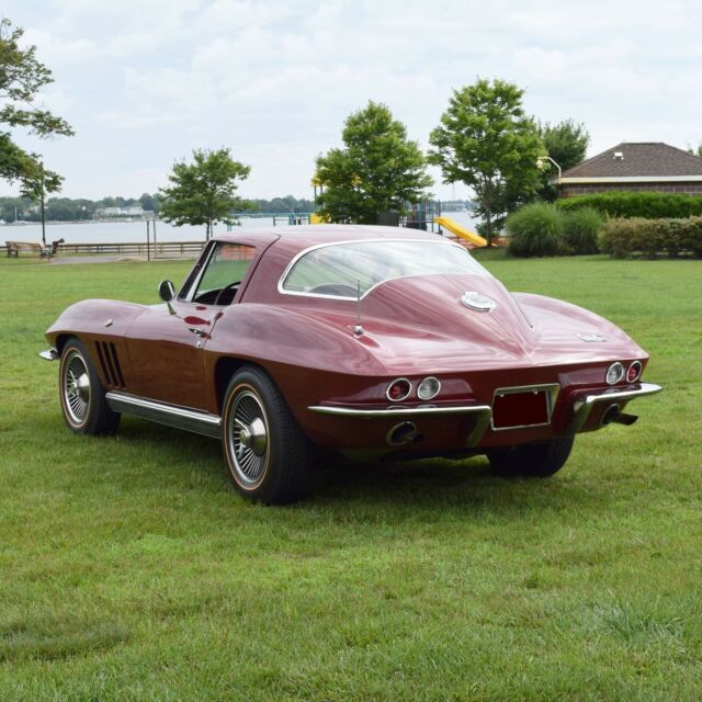 Chevrolet Corvette 1966 image number 21