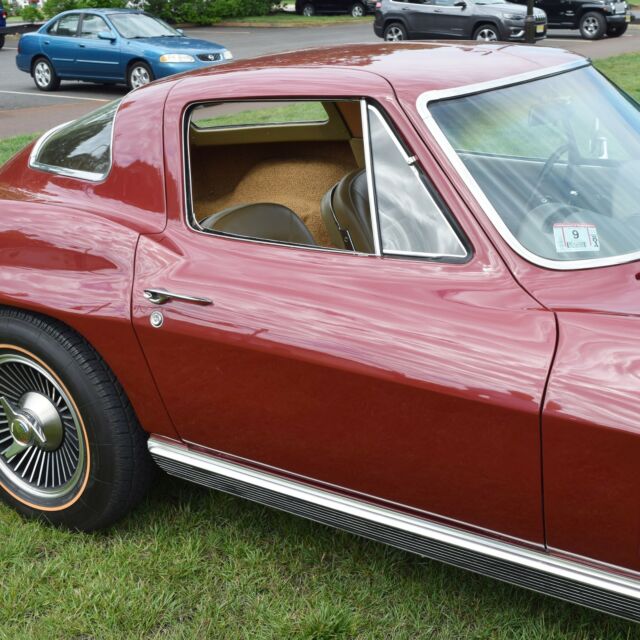 Chevrolet Corvette 1966 image number 23