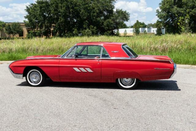 Ford Thunderbird 1963 image number 1