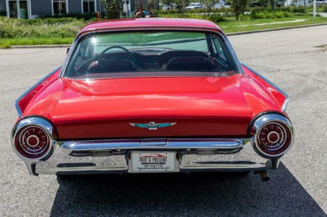 Ford Thunderbird 1963 image number 3