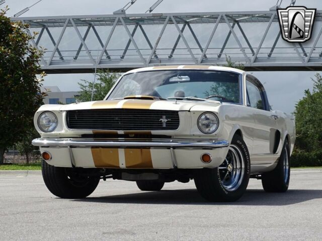 Ford Mustang 1966 image number 4