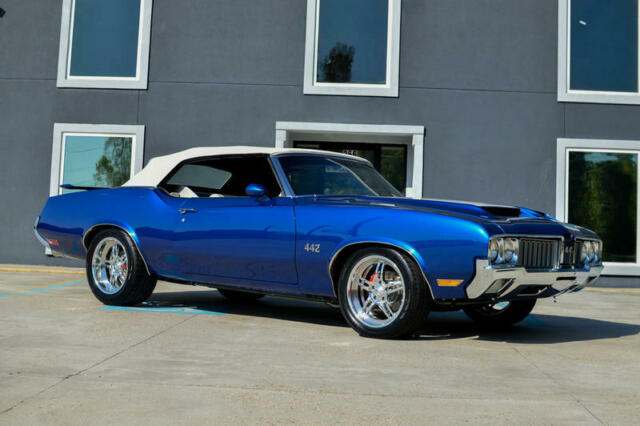 Oldsmobile Cutlass 1970 image number 1