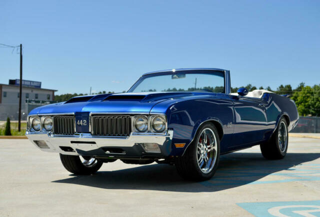 Oldsmobile Cutlass 1970 image number 28