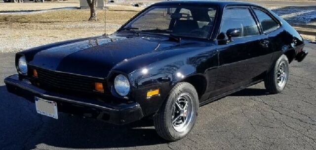 Ford Pinto 1976 image number 0