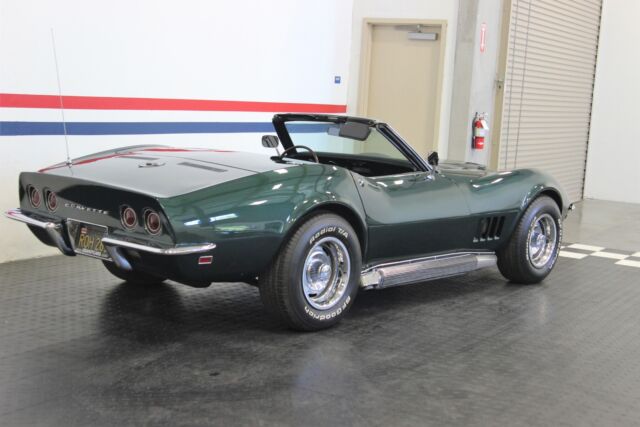 Chevrolet Corvette 1968 image number 28