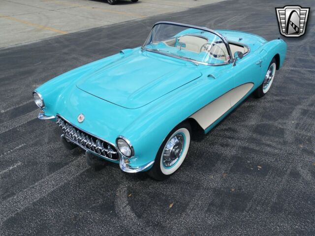 Chevrolet Corvette 1957 image number 23