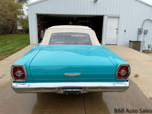 Ford Galaxie 1965 image number 29