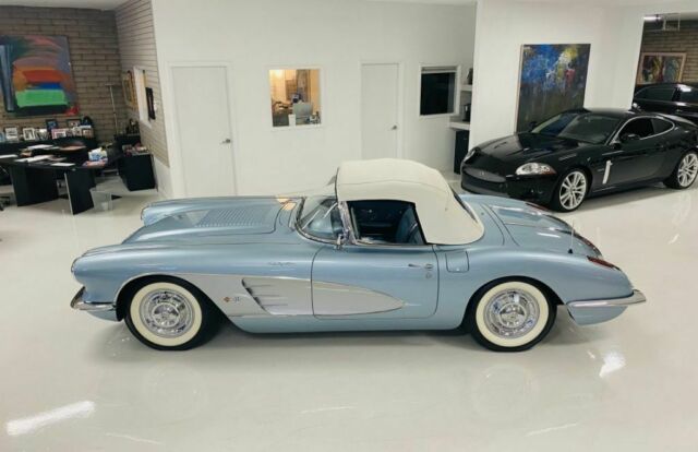 Chevrolet Corvette Fuelie 1958 image number 2