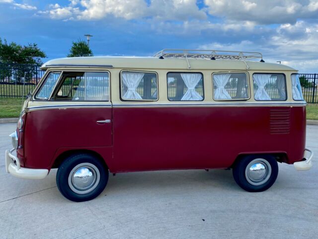 Volkswagen Bus/Vanagon 1973 image number 2