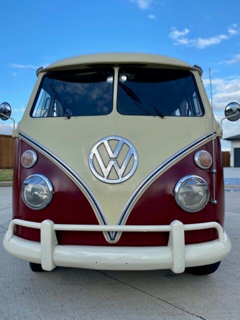 Volkswagen Bus/Vanagon 1973 image number 32