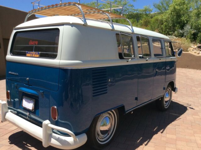 Volkswagen Bus/Vanagon 1966 image number 29