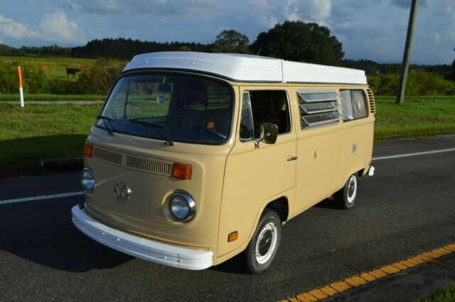 Volkswagen Bus/Vanagon 1978 image number 2