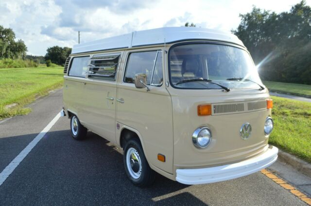 Volkswagen Bus/Vanagon 1978 image number 24