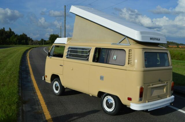 Volkswagen Bus/Vanagon 1978 image number 6