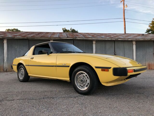 Mazda RX-7 1979 image number 19