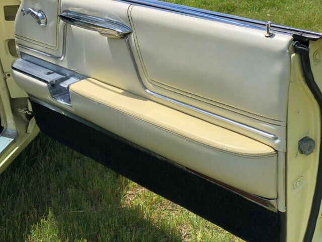 Cadillac DeVille 1962 image number 33