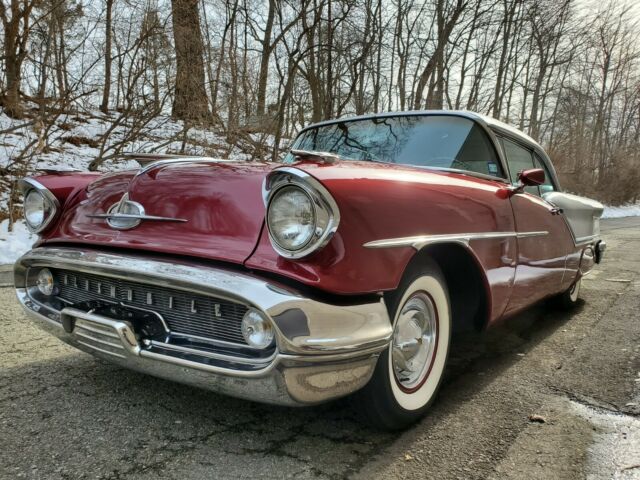 Oldsmobile Eighty-Eight 1957 image number 16