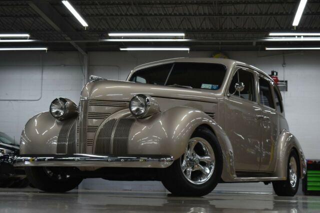 Pontiac Silver Streak 1939 image number 47