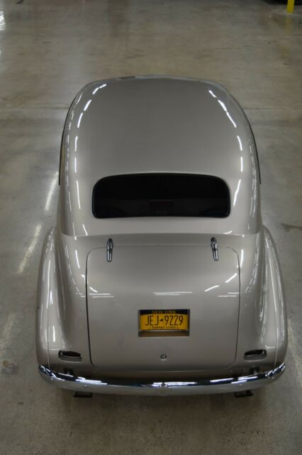 Pontiac Silver Streak 1939 image number 9