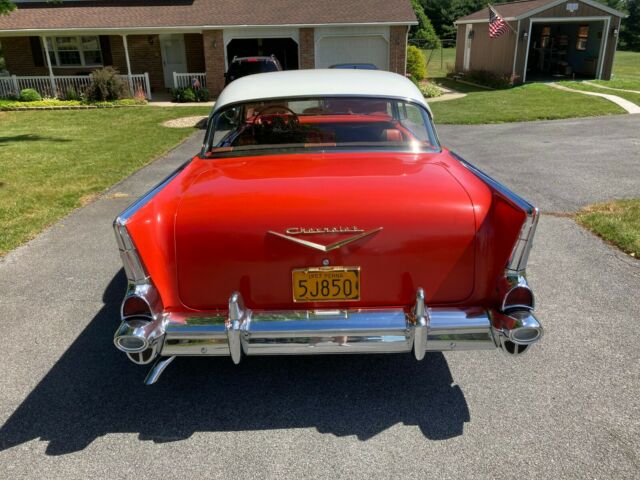 Chevrolet Bel Air/150/210 1957 image number 14