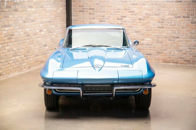 Chevrolet Corvette 1966 image number 1