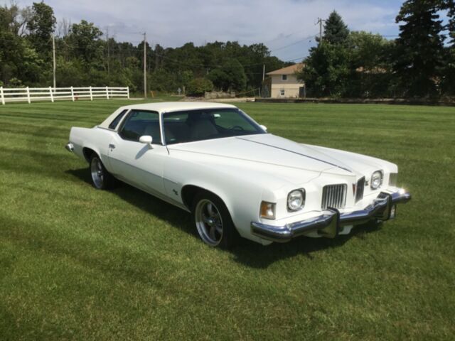 Pontiac Grand Prix 1973 image number 1