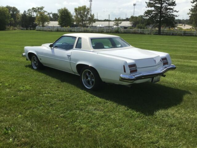 Pontiac Grand Prix 1973 image number 20