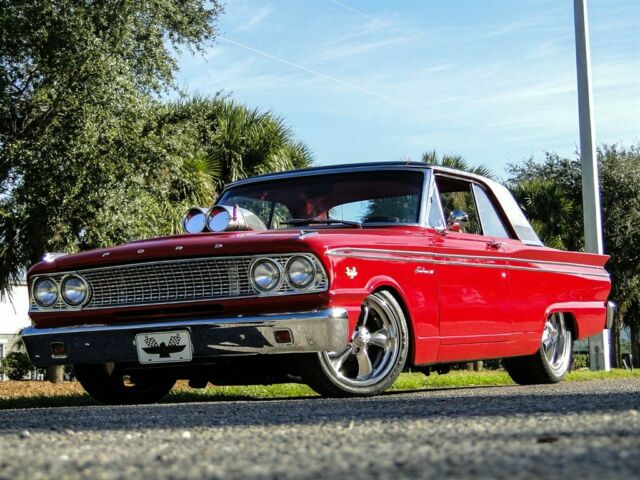 Ford Fairlane 1963 image number 4