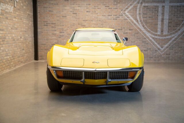 Chevrolet Corvette 1972 image number 2