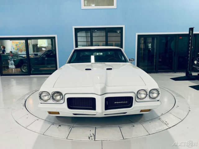 Pontiac Le Mans 1970 image number 8