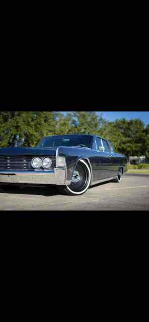 Lincoln Continental 1965 image number 2