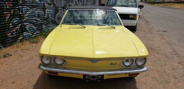 Chevrolet Corvair 1966 image number 1