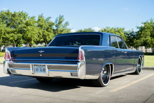 Lincoln Continental 1965 image number 28