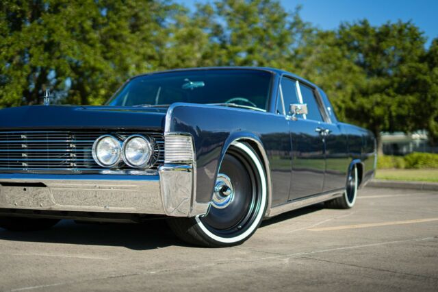 Lincoln Continental 1965 image number 33