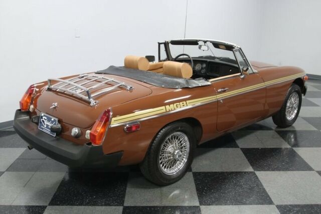 MG MGB 1979 image number 13