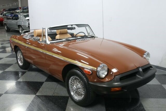 MG MGB 1979 image number 17