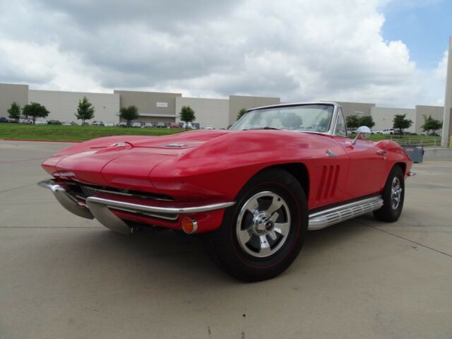 Chevrolet Corvette 1966 image number 16