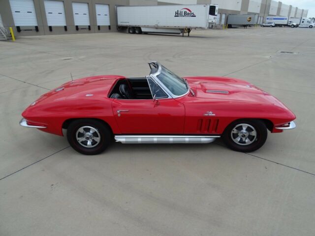 Chevrolet Corvette 1966 image number 27