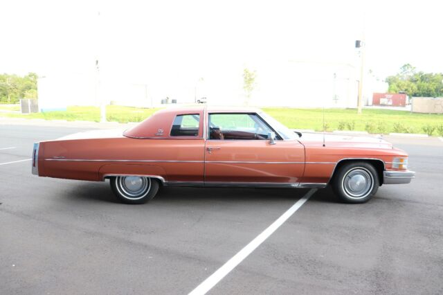 Cadillac DeVille 1974 image number 4