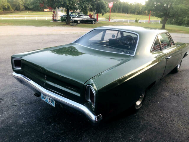 Plymouth Road Runner 1969 image number 27