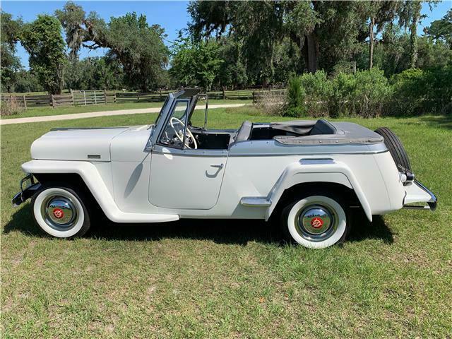 Willys Jeepster 1949 image number 16