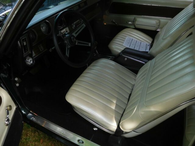 Oldsmobile Cutlass 1972 image number 21