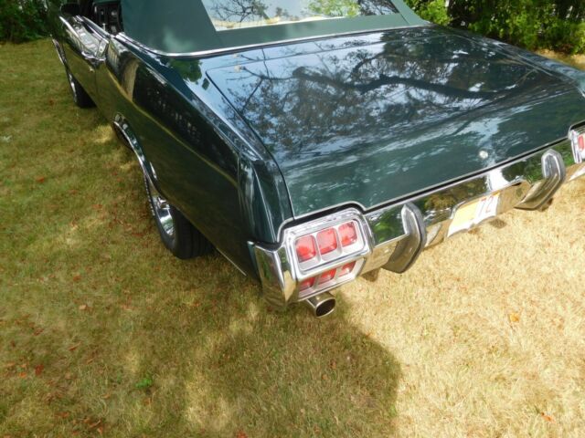 Oldsmobile Cutlass 1972 image number 30