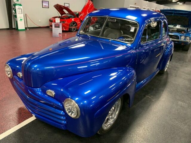 Ford Coupe 1946 image number 0