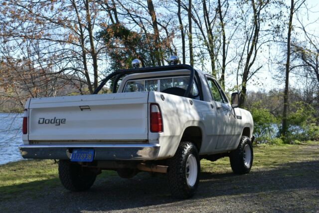 Dodge Power Wagon 1979 image number 27