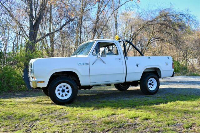 Dodge Power Wagon 1979 image number 30