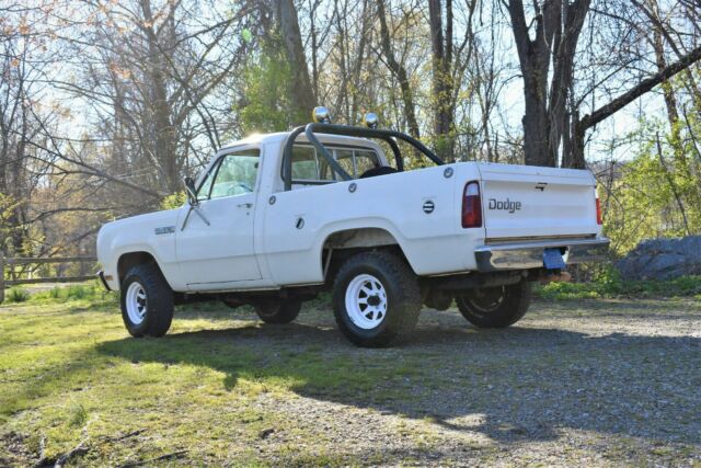 Dodge Power Wagon 1979 image number 31