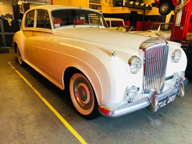 Bentley S1 Series 1957 image number 0