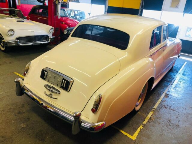 Bentley S1 Series 1957 image number 25